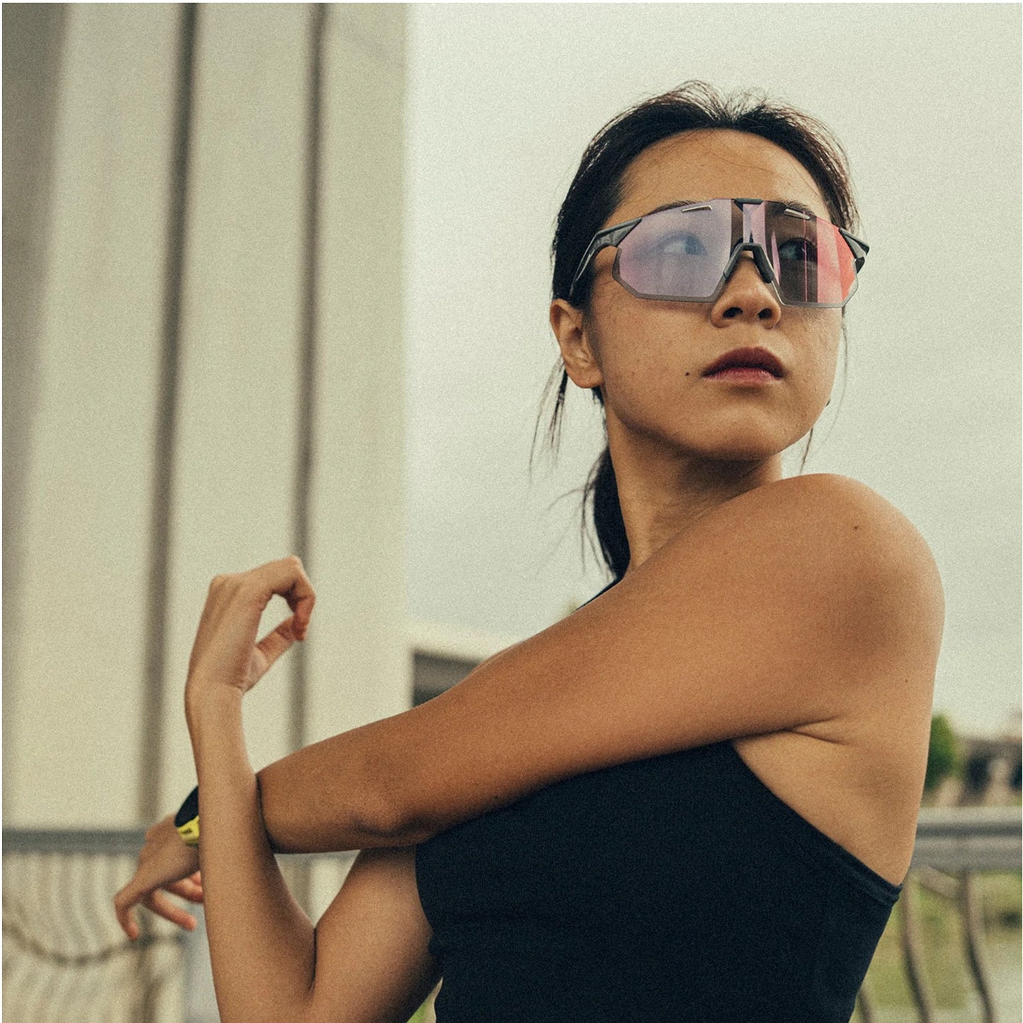 HYPERCRAFT SQ - Gloss Light Grey - Rose Gold Mirror Photochromic Lens