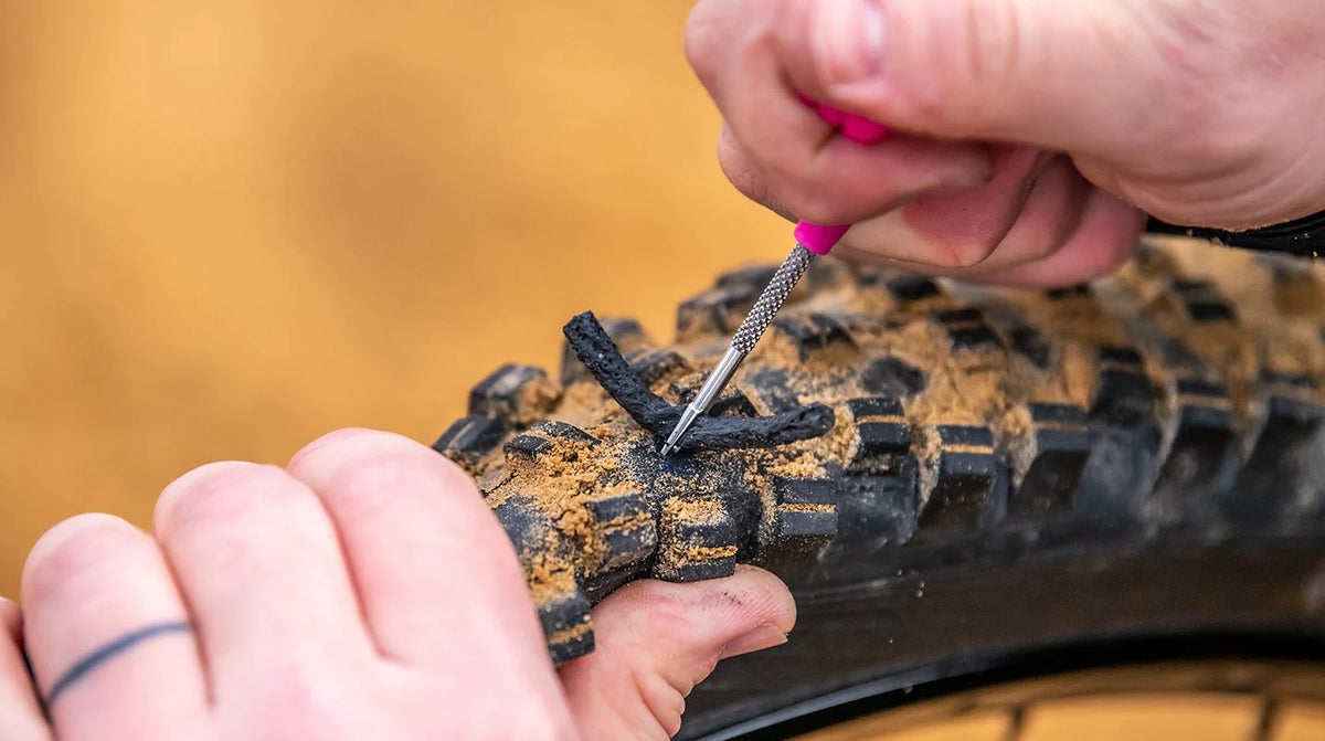 MUC-OFF TUBELESS REPAIR KIT チューブレス パンク修理キット 15本 プラグ リーマー ロード グラベル MTB