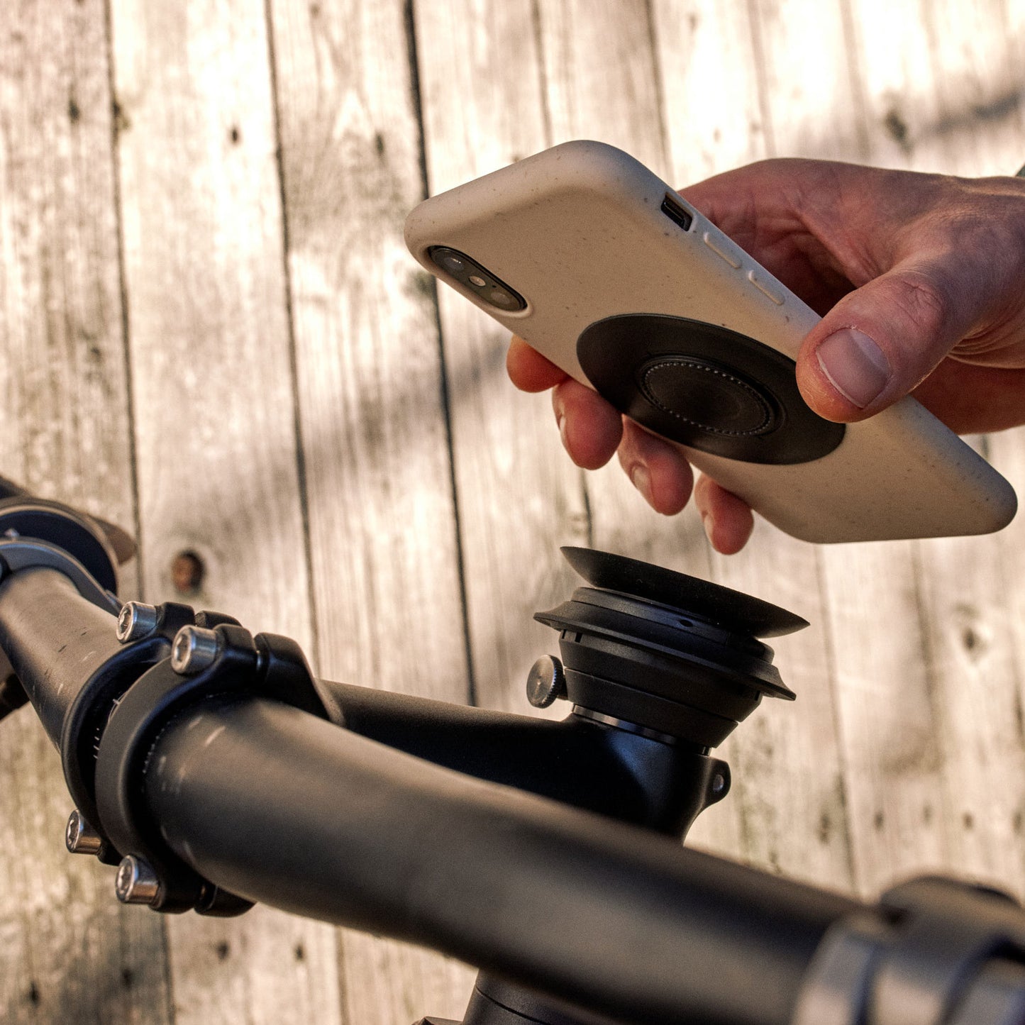 VACUUM UNI PHONE PATCH