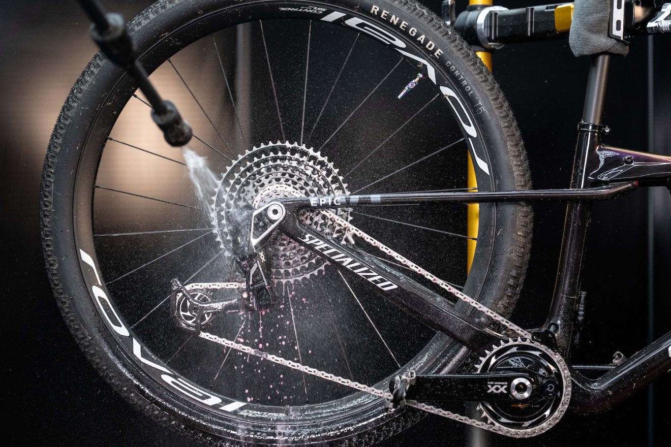 DARK ENERGY BICYCLE CHAIN WAX 高性能チェーンワックス 120ml