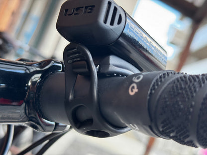LEZYNE MINI DRIVE 400 自転車 ライト フロントライト 400ルーメン USB充電 ブラック