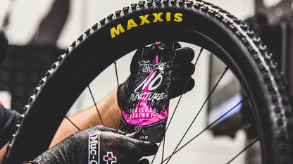 Muc-Off NOPUNCTURE HASSLE TUBELESS SEALANT(MTB) 80ml | 高性能チューブレスシーラント